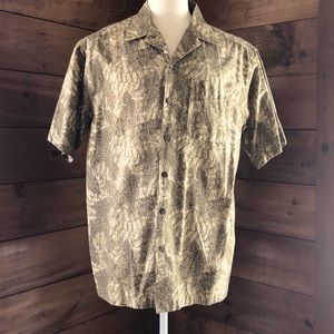L.L. Bean Men’s Tropical Print Button-Up Short-Sleeved Shirt Size Large Regular
